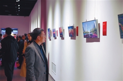 時(shí)光定格 沈陽解放75周年市民影像作品展，訴說城市記憶